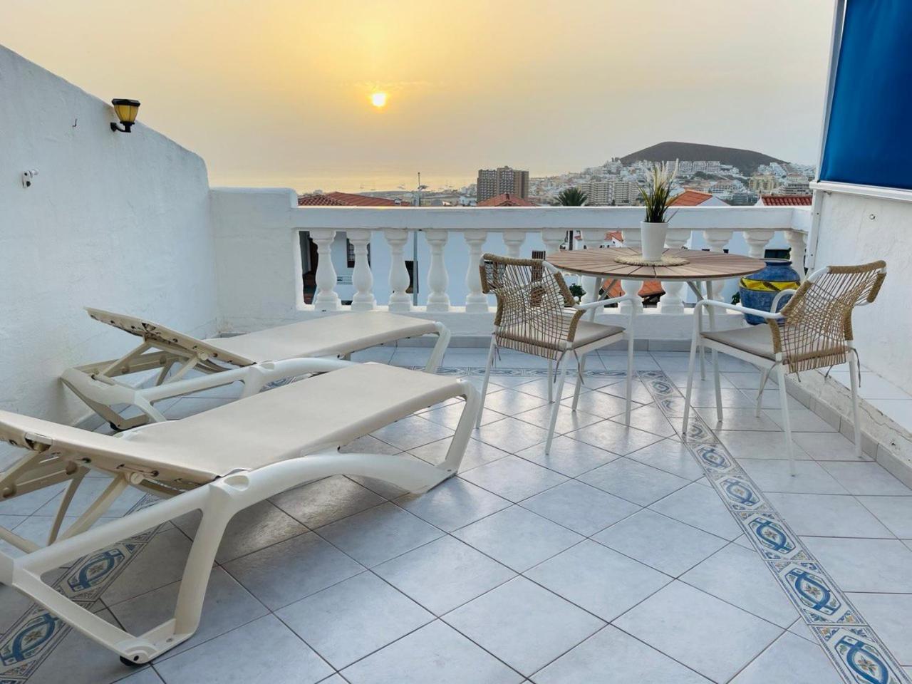 Seaview Port Royal, Los Cristianos, Heated Pool, Wifi Лос Кристианос Екстериор снимка