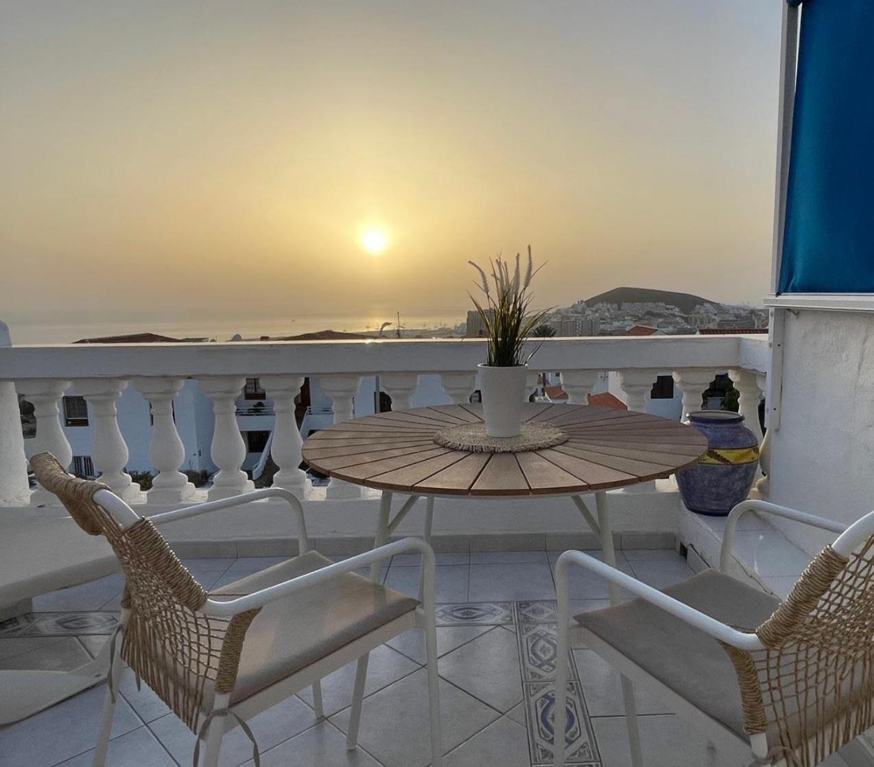 Seaview Port Royal, Los Cristianos, Heated Pool, Wifi Лос Кристианос Екстериор снимка